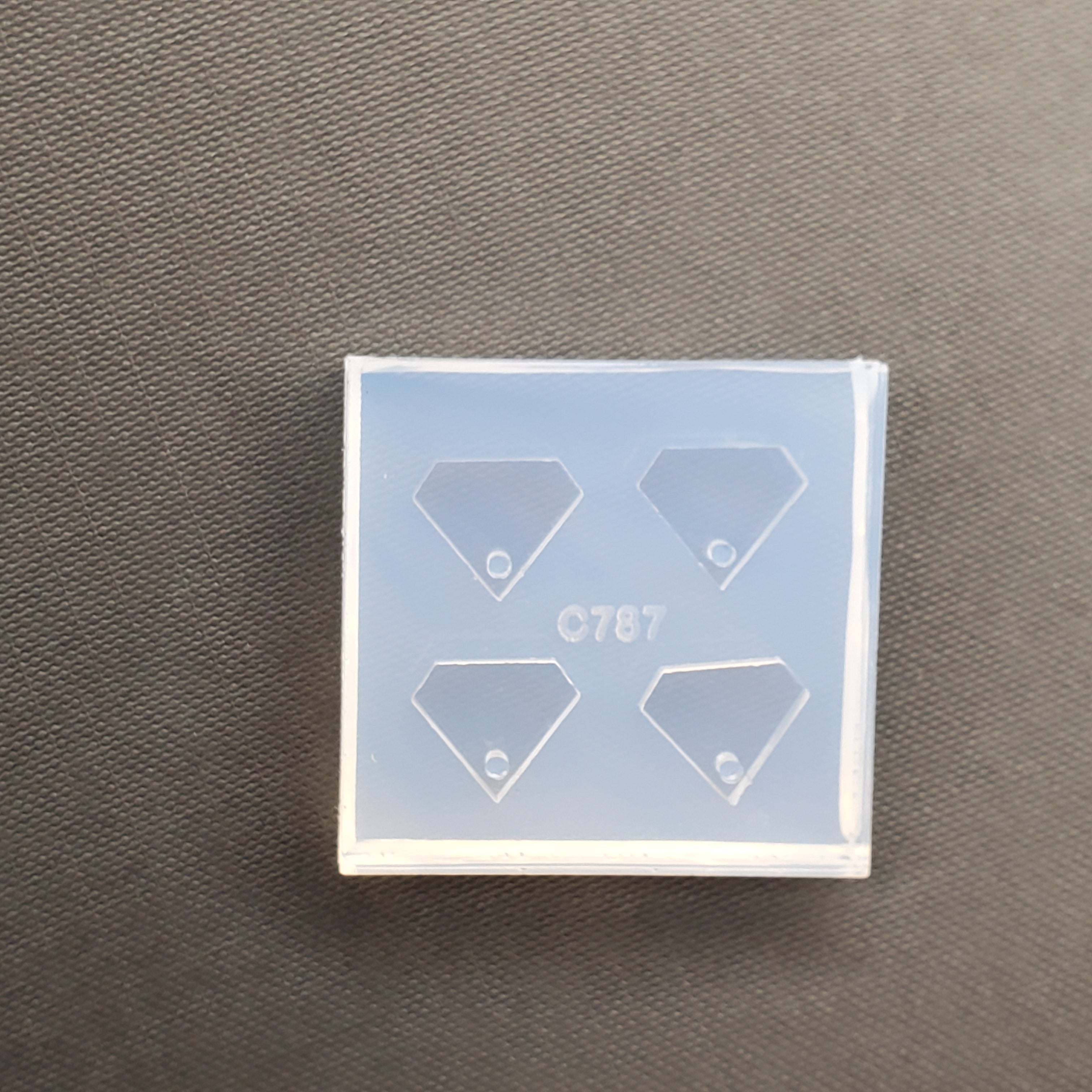 Diamond Stud Connector Mold (B8)