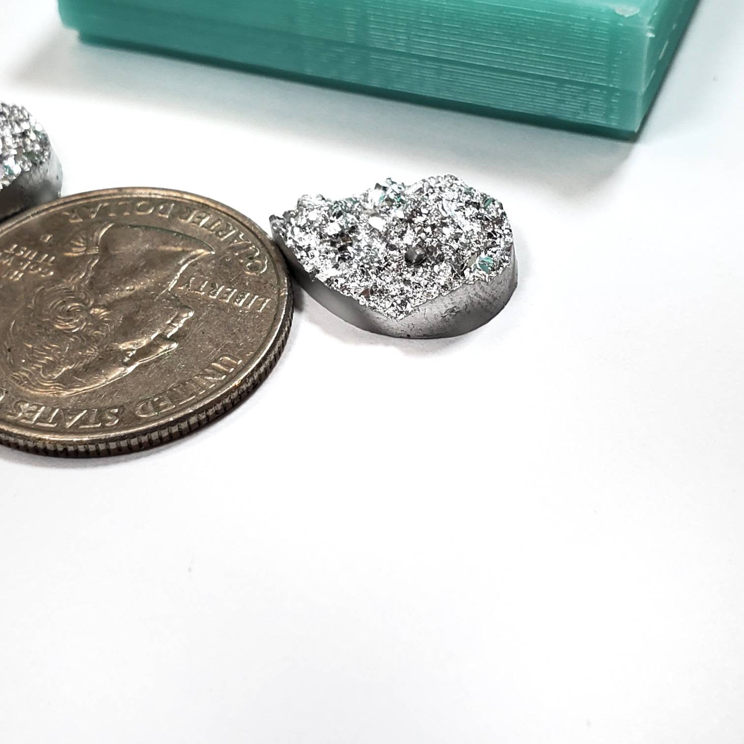 Tear Drop Druzy 13mmx18mm Silicone Mold 2 pairs(B3)