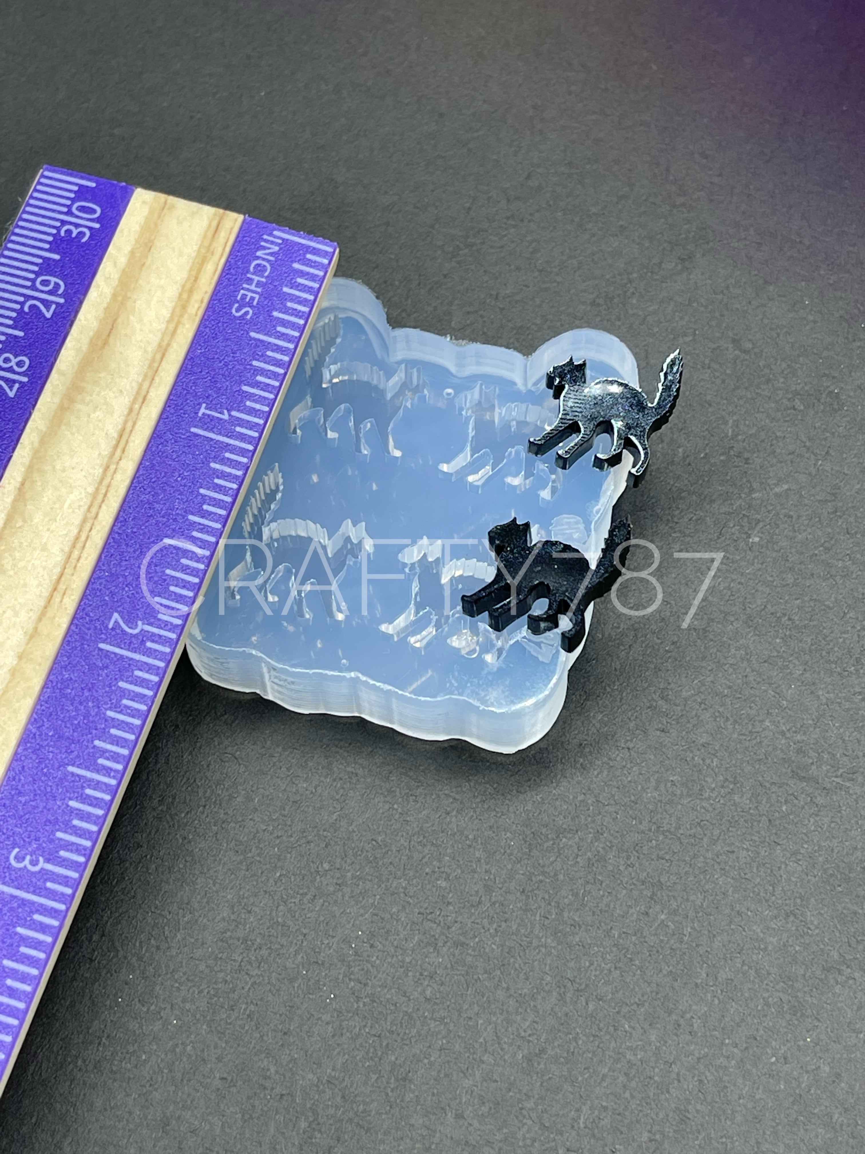 Scared Cat 2 Stud Earring Mid Size Silicone Mold (A8)