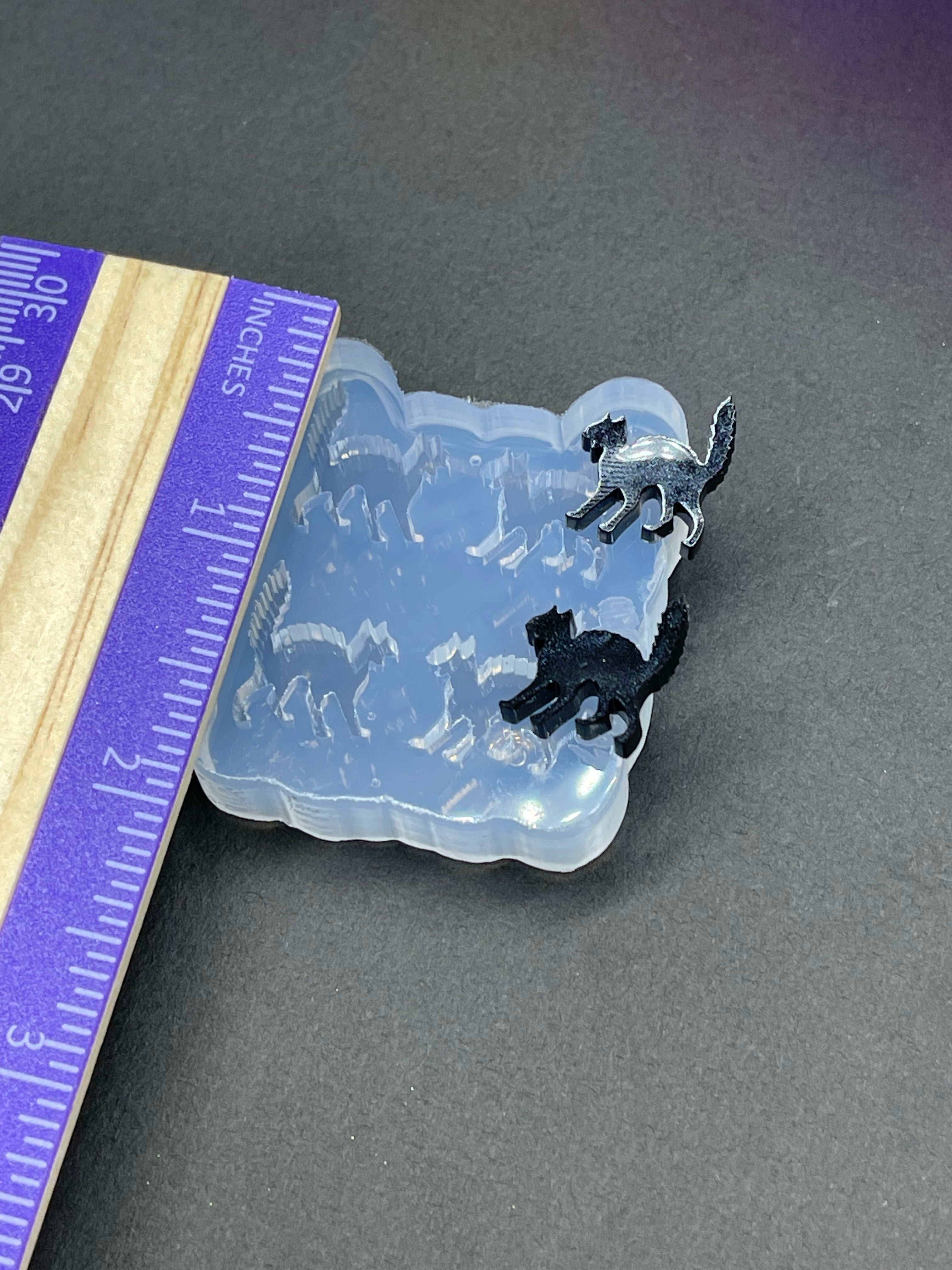 Scared Cat 2 Stud Earring Mid Size Silicone Mold (A8)