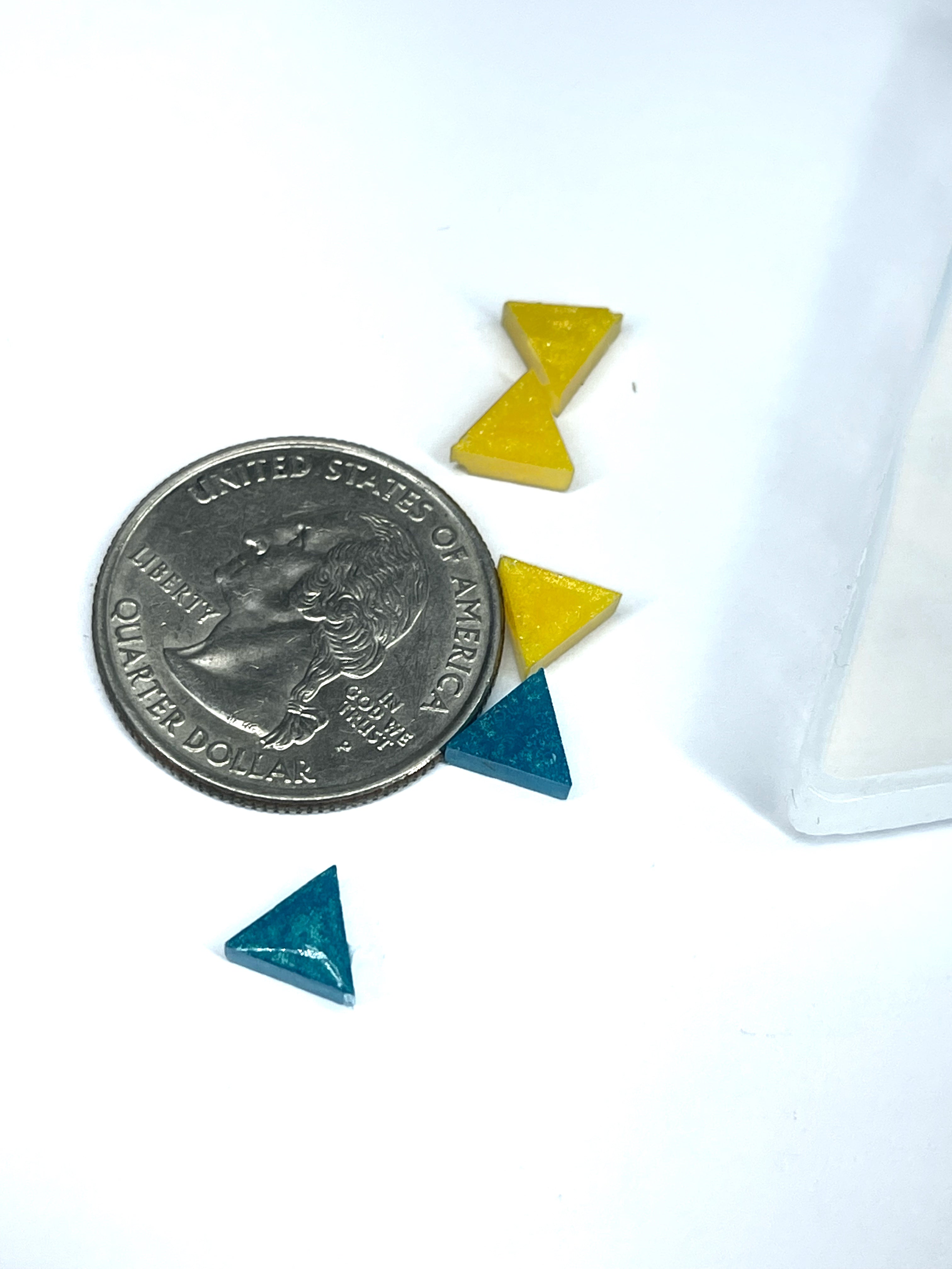 Mini Triangle Stud Silicone Mold 8.18mm(B10)