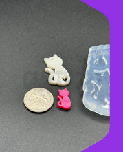 Load image into Gallery viewer, Cute Cat Dangle Earring Silicone Mold (C15)
