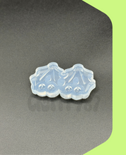 Load image into Gallery viewer, Mistletoe Dangle Christmas Earring Silicone Mold (B15)
