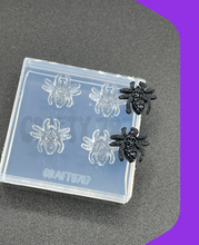 Load image into Gallery viewer, Druzy Spider Studs Earring Mini Silicone Mold
