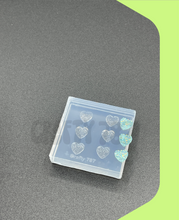 Load image into Gallery viewer, Druzy Heart 8mm Silicone Mold (B5)
