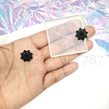 Load image into Gallery viewer, Spider Web Stud Earring Mold(A6)
