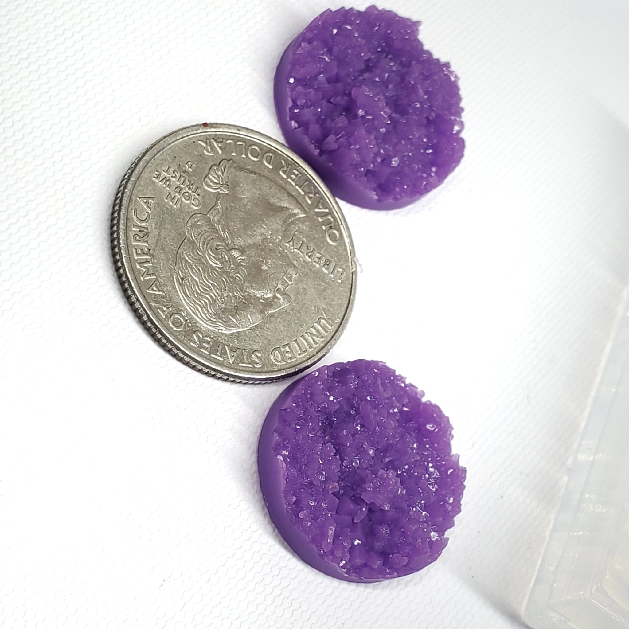 Circle Druzy 25mm Silicone Mold with Bonus 8mm Druzys two Pairs(B5