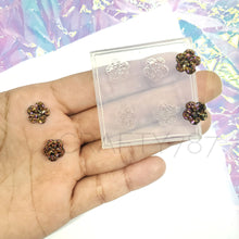 Load image into Gallery viewer, Druzy Flower 10mm Stud Earring Silicone Mold(B4)
