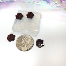 Load image into Gallery viewer, Dog Paw Stud Earring Silicone Silicone Mold(B11)
