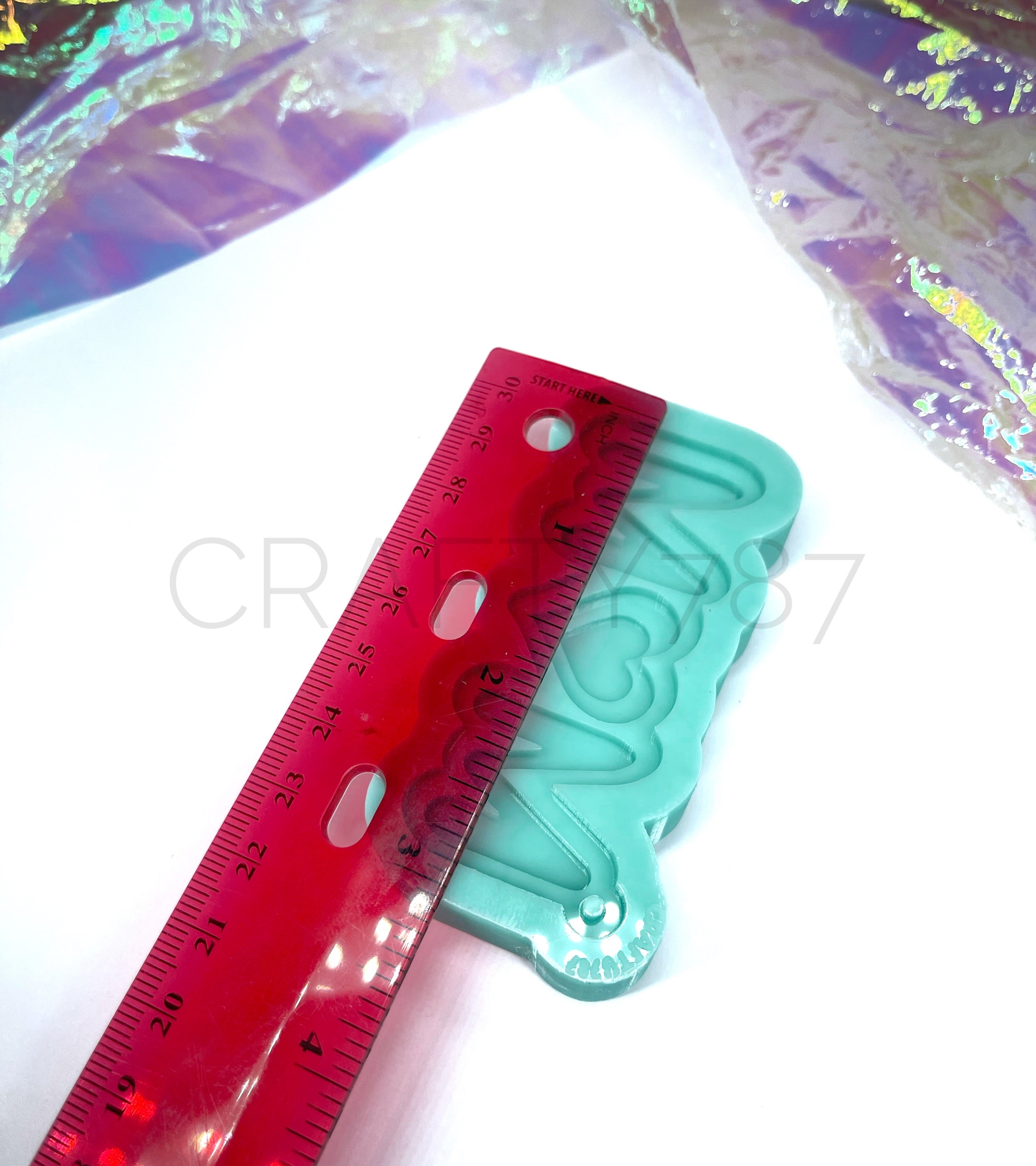 MOM Keychain with 2D Hearts (D10)