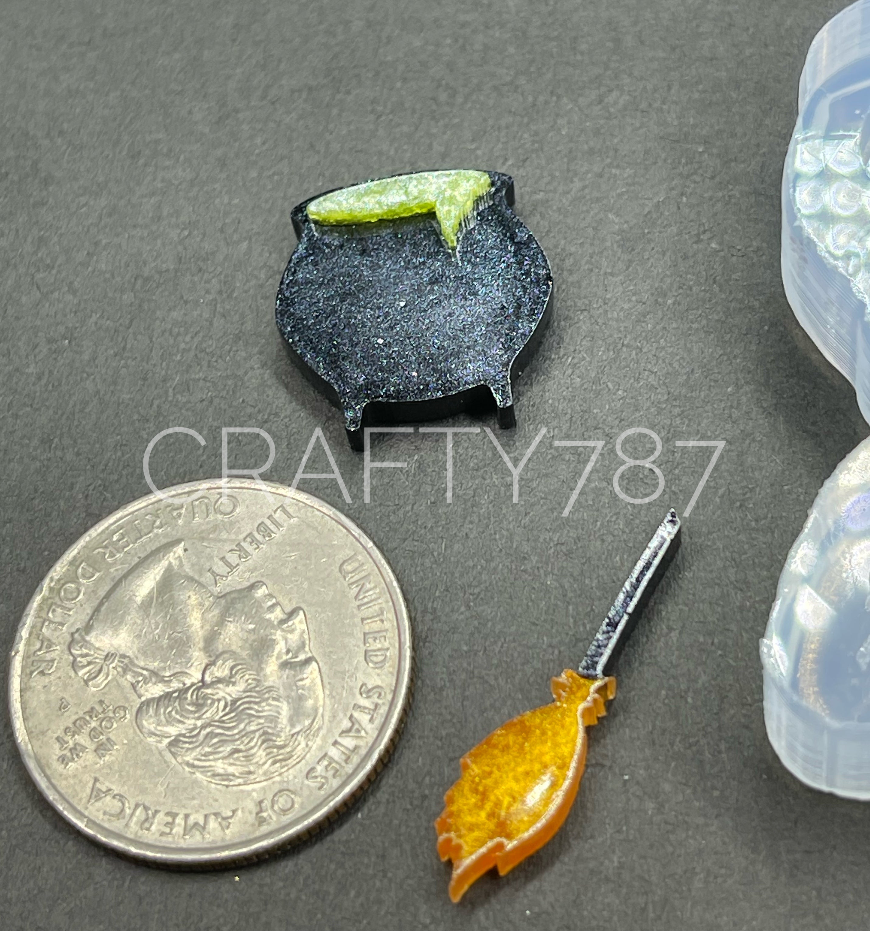 Witch Broom & Cauldron Studs Silicone Mold(A8)