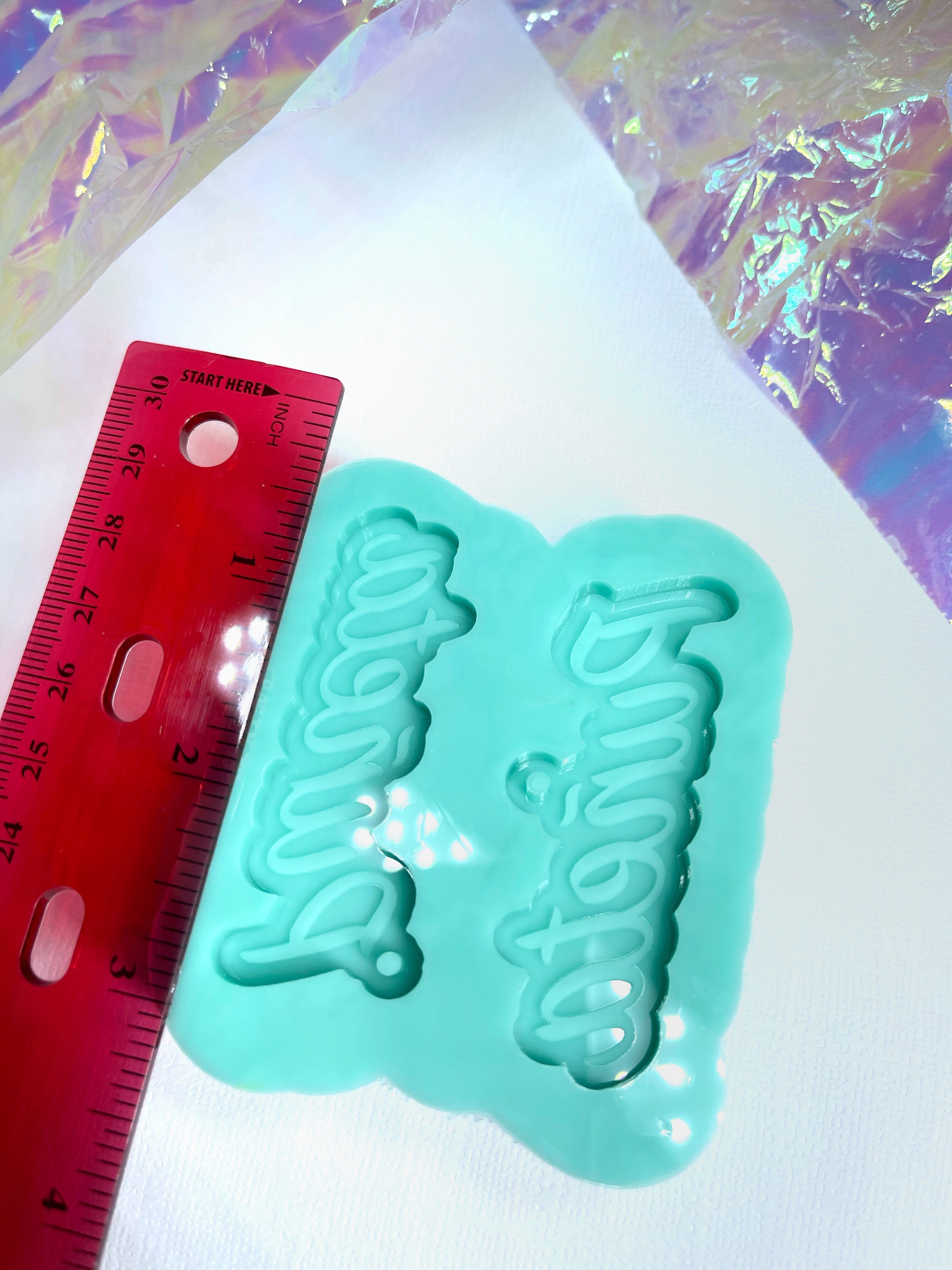 Puñeta Keychain Silicone Mold (D9)